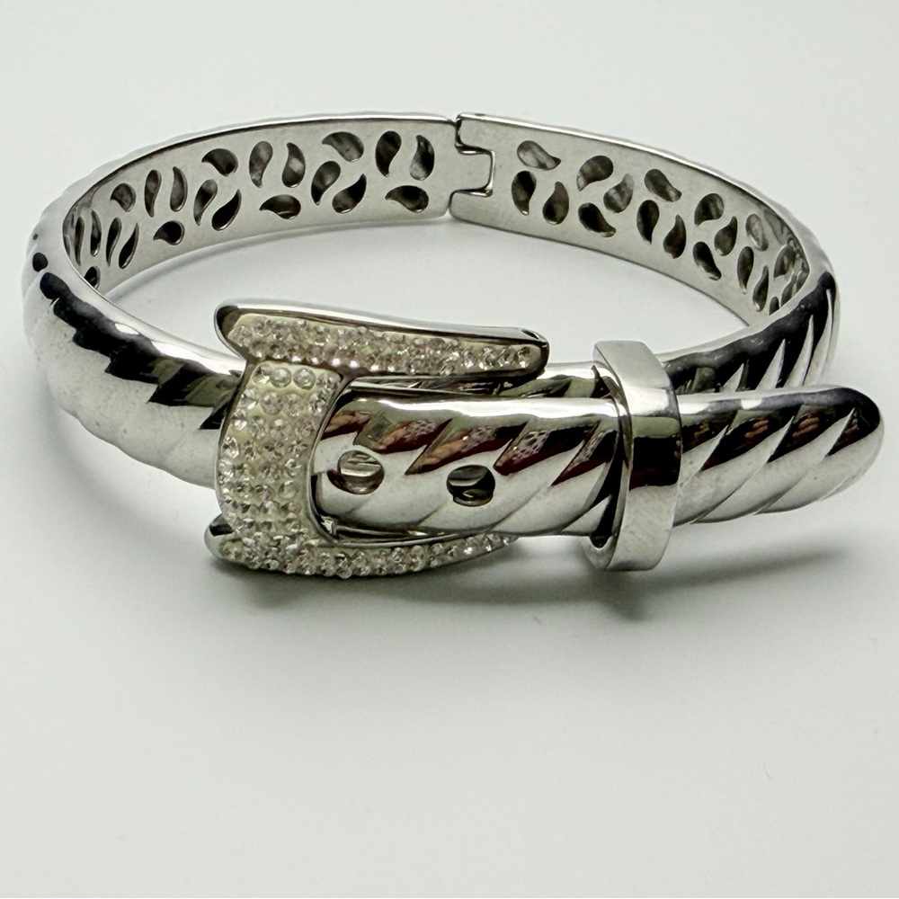 Stainless Steel Buckle Design w/Crystals Adjustable Bracelet 7-8”